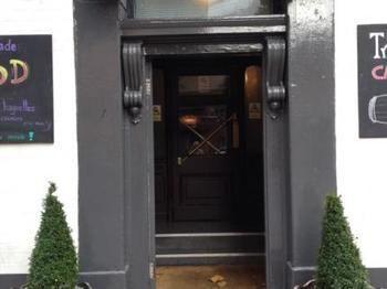 Salford Arms 호텔 외부 사진